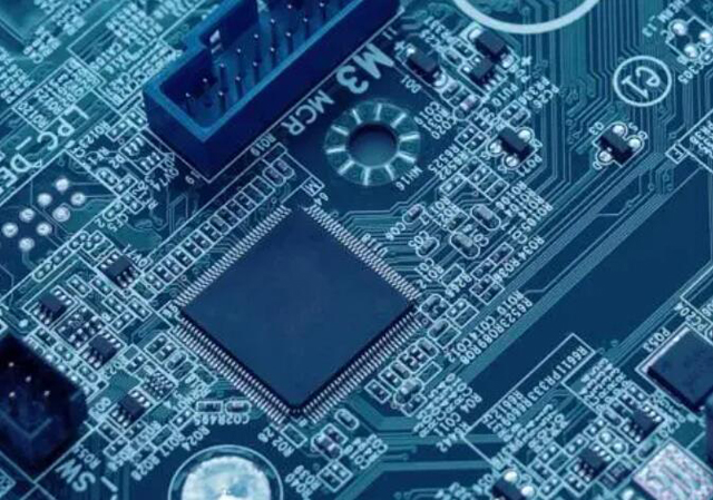 供應(yīng)電源管理-PMIC 芯片：包括電池管理、電壓基準(zhǔn)、LDO 穩(wěn)壓器、開關(guān)穩(wěn)壓器